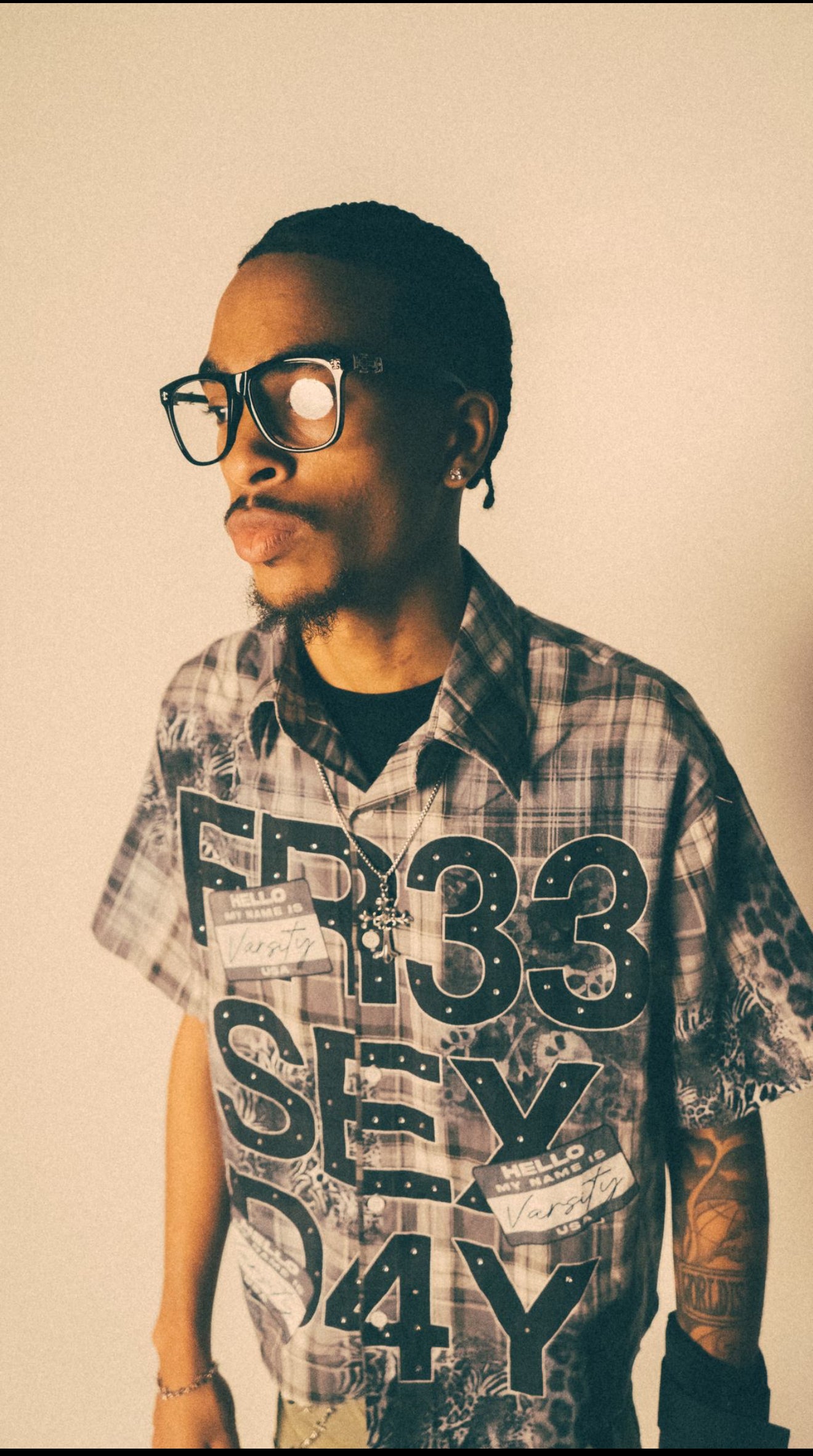 FR33 S*X D4Y (black&white)